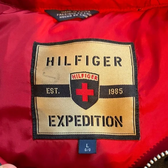 Vintage Tommy Hilfiger Expedition Down Utility Vest: Size Large - Picture 8 of 11